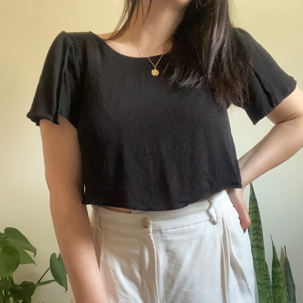Lush Tie Cropped Blouse